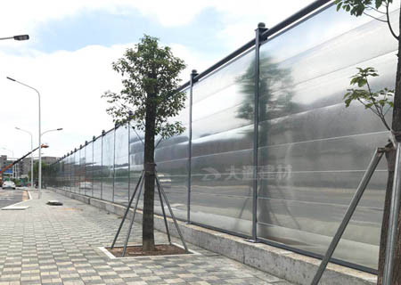 鋼圍擋C類(lèi)定制款4米高-深圳施工工地圍擋工程案例